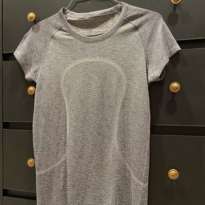 Lululemon Swiftly Tech Short Sleeve